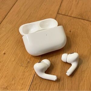 Apple AirPods Pro 2